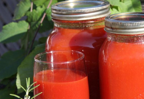 Консервированный томатный сок