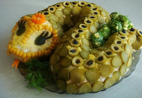 Рецепт - Новогодний салат «Змея»