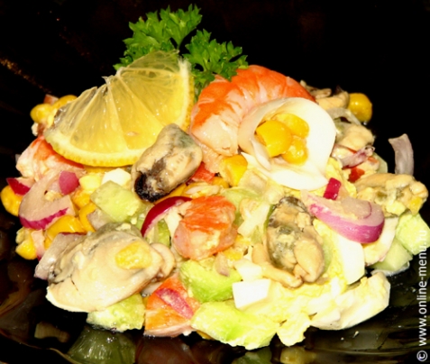 Салат с мидиями и креветками - рецепт