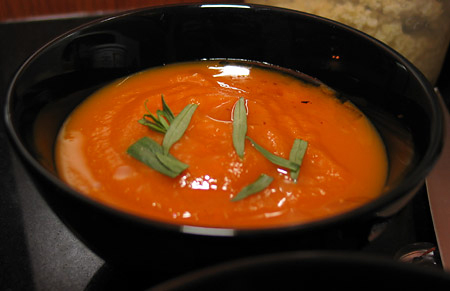 Холодный томатный суп - рецепт